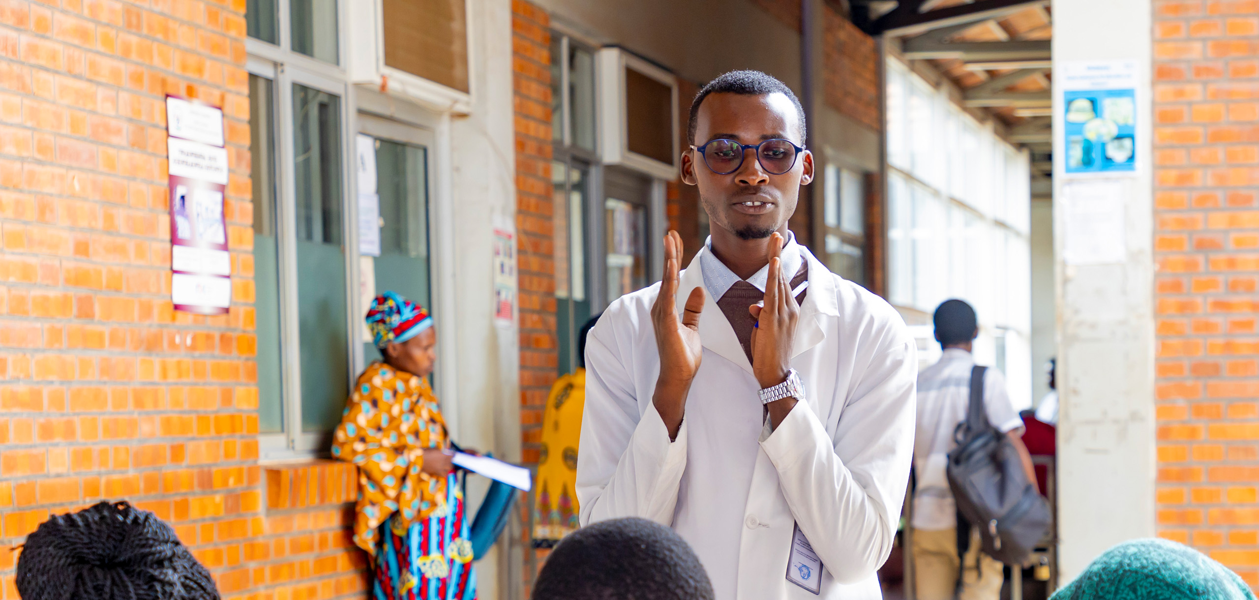 Zimbabwe health workers receive PPE from donors